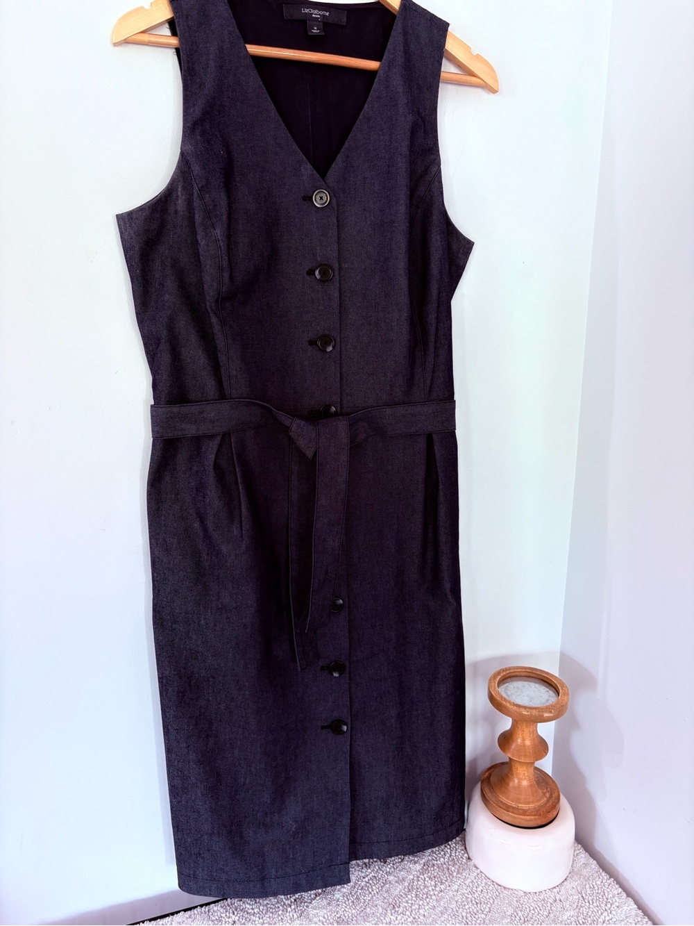 LIZ CLAIBORNE 14 Blue Denim V-Neck Sleeveless Button Up Dress Belted Pockets 90s